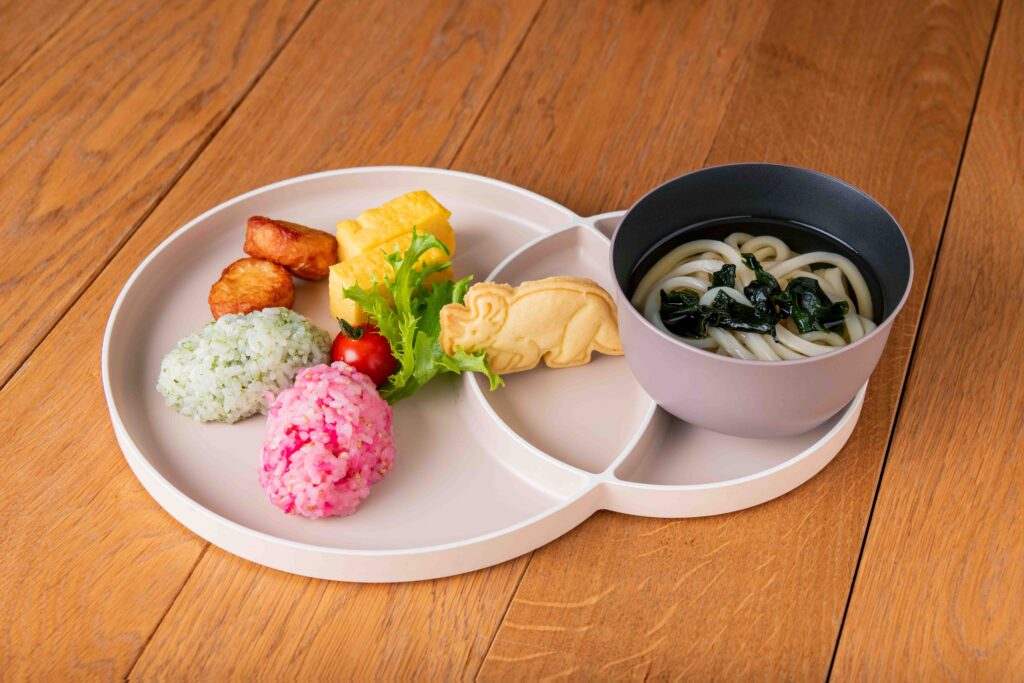 恐竜の卵むすびキッズプレート