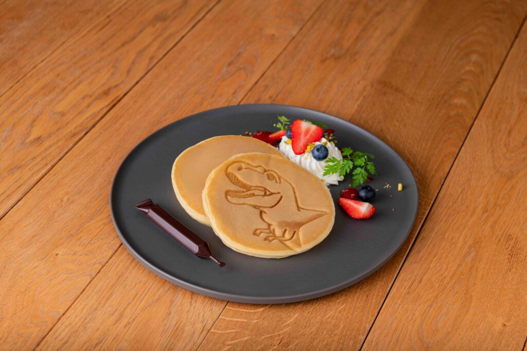 恐竜のぬり絵パンケーキ